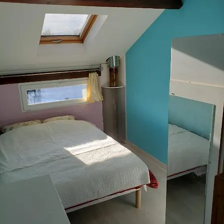 Calme Et Ensoleille Dans Maison De Apartment Villejuif